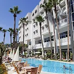 Quadas - Adult Only 4*