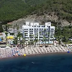 Quadas - Adult Only 4*