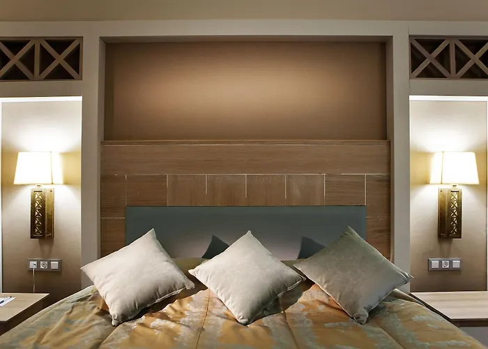 Quadas - Adult Only 4*