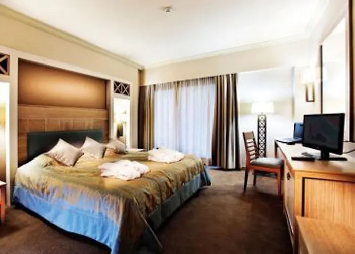 Quadas - Adult Only 말마리스