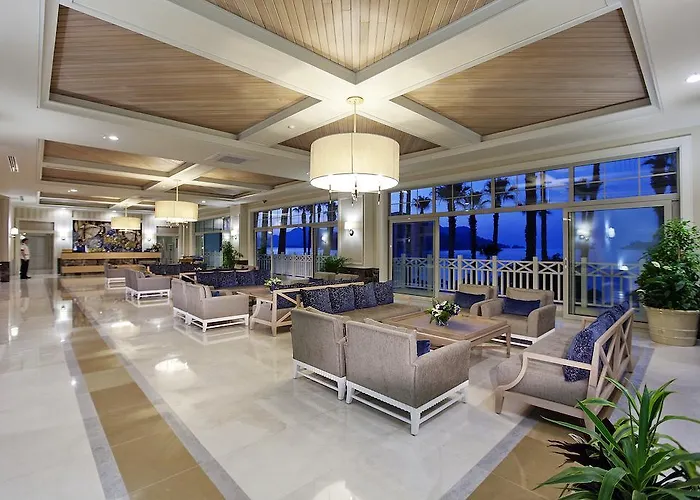 호텔 Quadas - Adult Only 4*