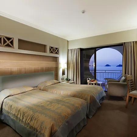Quadas - Adult Only Otel