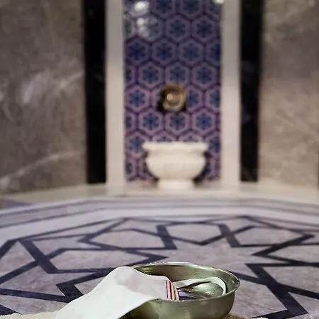 كواداس - للبالغين فقط 4*