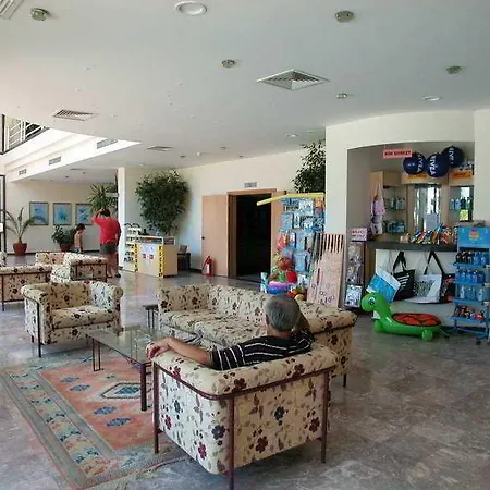 فندق كواداس - للبالغين فقط 4*