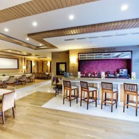 كواداس - للبالغين فقط مرمريس